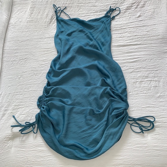 ❤️ FASHIONNOVA SLIP DRESS - Picture 5 of 11